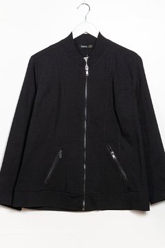 C522/2 Syes, Campera cuello mao con recortes y bolsillos, Talles grandes