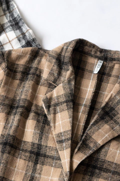 Blazer EMILSE, Blazer a cuadros con bolsillos plaqué en delantero - SYES | Mayorista