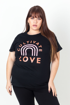 R1153/1/D Syes, Remera manga corta con puño CULTIVATE LOVE, talles grandes