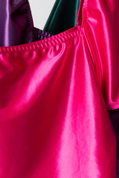 Top ALLEGRA, Top de satén con mangas cortas estilo princesa con elástico - comprar online