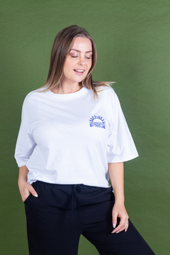 Remera Tehani, Remera manga caida bordada HAPPINESS BY, Syes talles grandes
