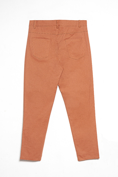 Pantalón Aquetzali, Pantalón básico estilo mom de gabardina, Syes talles grandes - tienda online