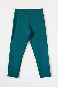 Calza ARUMA, Calza legging con recorte en cintura y botones - SYES | Mayorista