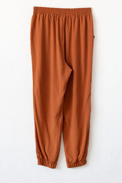Pantalón SIENNA, Pantalón babucha con puño y bolsillo, lazo en cintura