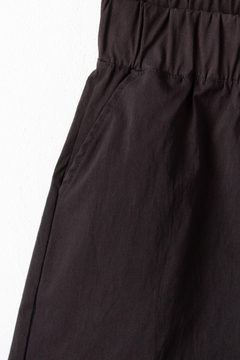 Short ARYA, Short con cintura elástica y bolsillos. - comprar online