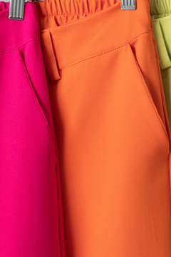 Pantalón EOS, Pantalón sastrero cargo con cierre y elástico en cintura de espalda - comprar online
