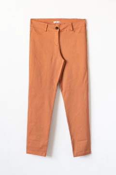 Pantalón ALMA, Pantalón chupín corte jeanero con botón y bolsillos