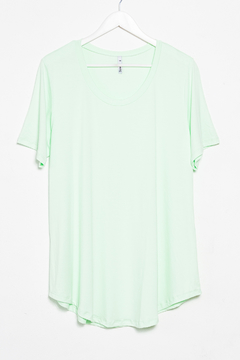 Imagen de R1026/2/G Syes, Remera evase escote redondo, Talles grandes