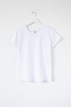 Remera ESTER, Remera cuello redondo, angosta - comprar online