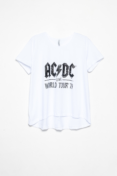 Remera Akili, Remera algodón evase estampa acdc world tour, Syes Talles grandes