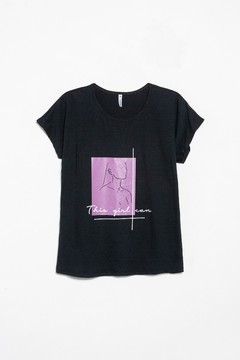 Remera Kisai, Remera jersey estampa THIS GIRL, Syes Talles grandes en internet