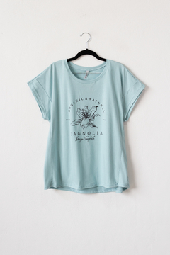 Remera ORGANIC, Remera de manga caída con recorte en delantero, estampada Organic and natural - SYES | Mayorista