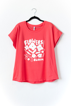 Remera LOURDES, Remera manga caída con recorte en delantero, ESTAMPA FLOWERS BLOOM en internet