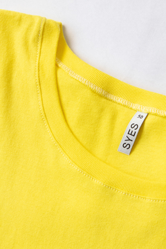Remera AYXA, Remera con cuello de ribb, manga caída y recorte en delantero en internet