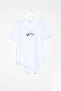 Remera Béatrice, Remera con bordado Optimist - SYES | Mayorista
