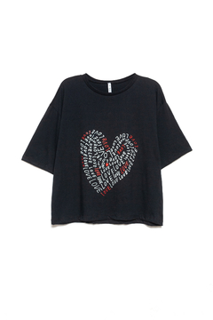Remera Inaya, Remera básica manga cuadrada corta corazón relleno de "LOVE", Syes talles grandes