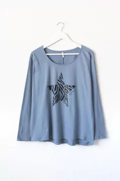 Remera ELISE, Remera recta, manga larga con cuello redondo. ESTAMPA ESTRELLA
