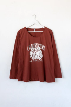 Remera MARIANNE, Remera recta, manga larga con cuello redondo. ESTAMPA CALM NATURE en internet