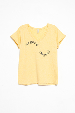 Remera Tukana, Remera algodon escote en V estamapa Be good do good - comprar online