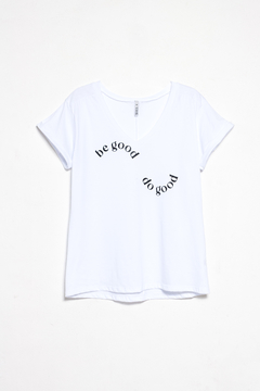Imagen de Remera Tukana, Remera algodon escote en V estamapa Be good do good