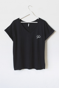 Remera ORELIA, Remera estampa going with the flow - comprar online