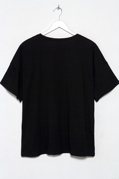 R1162/C Syes, Remera escote redondo bordado frutos rojos, Talles grandes en internet