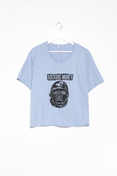 Remera Naomi, Remera escote redondo estampa Astronauta - tienda online
