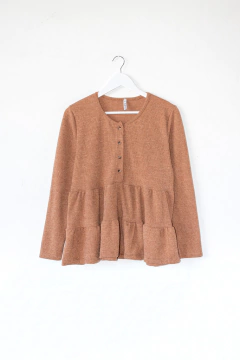 Remera SANTINA, Remera con cartera, manga larga y volados - comprar online
