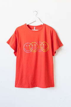 Remera AMBAR, Remera unisex cuello redondo. ESTAMPA: 4 caritas