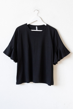 Remera PAZ, Remera manga 3/4, caída con volados