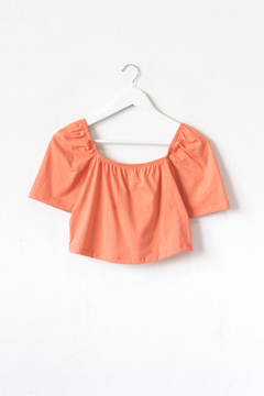 Top AQUA, Top bando con mangas abuchonadas