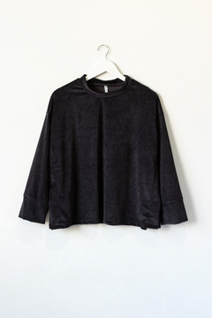 Sweater RAINBOW, Sweater recto cuello redondo con aberturas a los laterales - SYES | Mayorista
