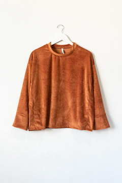 Imagen de Sweater RAINBOW, Sweater recto cuello redondo con aberturas a los laterales