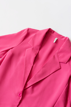 Imagen de Blazer ALEXA, Saco con bolsillos y boton en solapa.