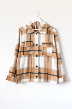 Camisaco PAOLA, Camisaco a cuadros con bolsillos y botones - comprar online
