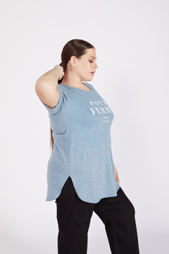 Remera CATHERINA, Remera de algodón con cuello bote y terminaciones curvas estampa FEMME - comprar online