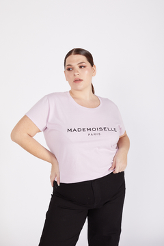 Remera GRETA, Remera cuello redondo, recta. Estampa MADEMOISELLE - tienda online