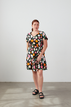 Vestido ALEXA, Vestido de lino estampado escote en v, manga 3/4 y volado en ruedo