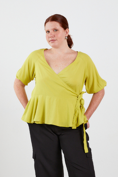 Blusa CAREY, Blusa de poplin escote cruzado con lazo para atar y manga abullonada