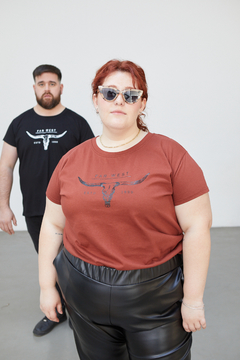 Remera DAFNE - UNISEX - , Remera cuello redondo oversize, Estampa FAR WEST