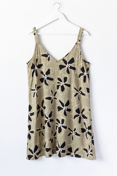 Vestido AMELIA, Vestido corto con escote en v y breteles en internet