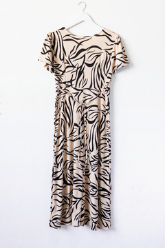 Vestido MAR Animal Print, Vestido largo con recorte en busto y escote en V - SYES | Mayorista