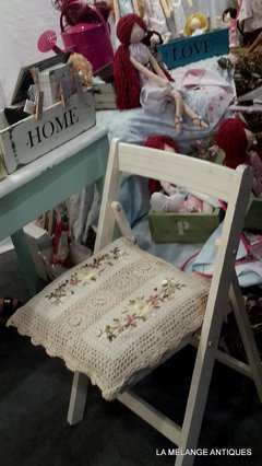 DECORACIÓN EXPO PRESENTE 2014-CABELLO DE ÁNGEL - CARRETILLA VINTAGE CANASTAS -SILLA ALMOHADONES - LA MELANGE 