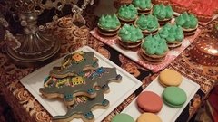 OBJETOS VARIOS UTILIZADOS EN LA AMBIENTACIÓN ORIENTAL DE LE PETIT BOUTIQUE PASTRY. ABRIL 2015 - LA MELANGE 