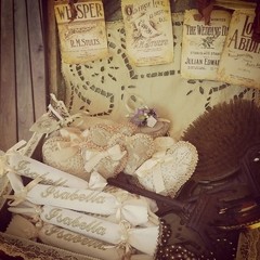 Imagen de CENTROS DE MESA COUNTRY - MACETAS DE ZINC -CAJONES CANASTAS FLORES VALIJAS VINTAGE CARRETILLA MESA DE CAMPO