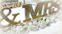 DECORACION DORADA LETRAS CORPOREAS PALABRAS PARA EVENTOS AMOR - LOVE- MRS & MS. PAZ -PORTAMASAS - - comprar online