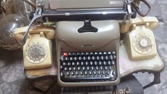 MAQUINA DE ESCRIBIR ANTIGUA Y VINTAGE en internet