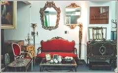 SILLONES ANTIGUOS- SILLAS -BANQUETAS -BANCOS- SILLA MECEDORA - LA MELANGE 