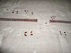 Imagen de ALQUILER MANTELES , SERVILLETAS, CARPETAS, CAMINOS , MANTELERIA ANTIGUA