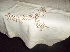ALQUILER MANTELES , SERVILLETAS, CARPETAS, CAMINOS , MANTELERIA ANTIGUA en internet